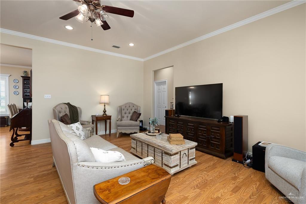 409 / 407 Shary Boulevard, Alton, Texas image 27