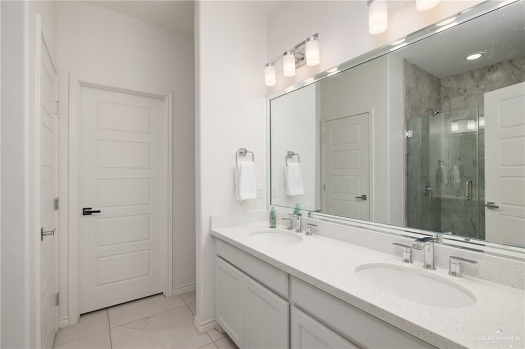 405 Olympic Street, Edinburg, Texas image 7