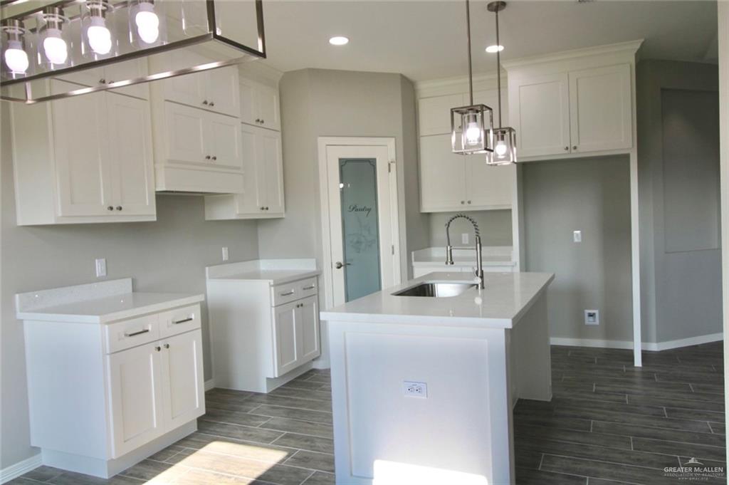 429 Serg Loop, Alamo, Texas image 5