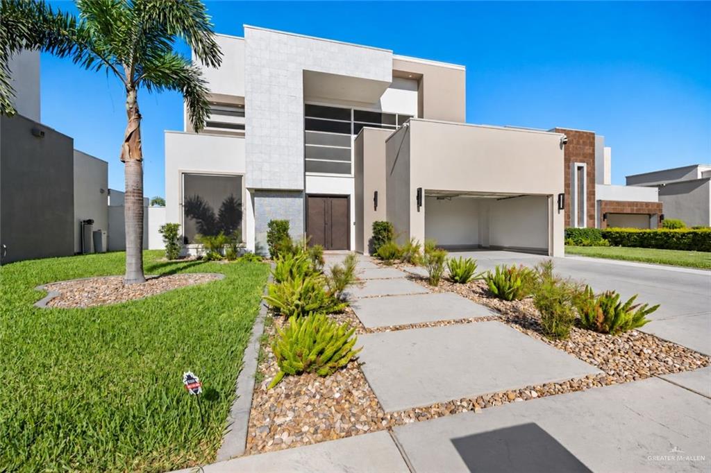 200 S Grovewood Avenue
