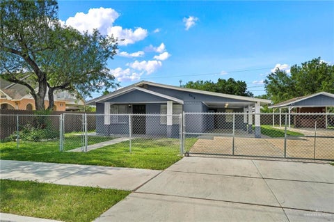 Homes For Sale - 2912 Helena Avenue<br/> McAllen, TX 78503