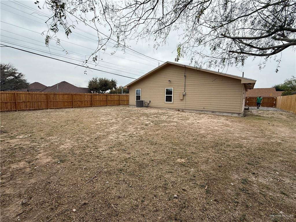 2833 W Iris Avenue, McAllen, Texas image 9