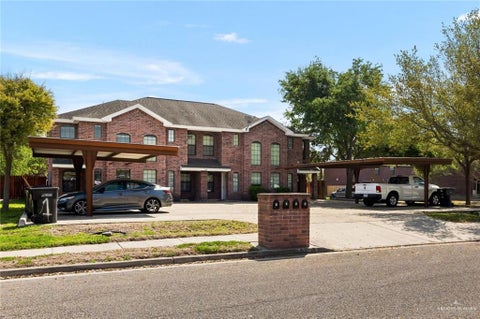 Townhouse For Rent - 213 S 49th Street #1<br/> McAllen, TX 78501