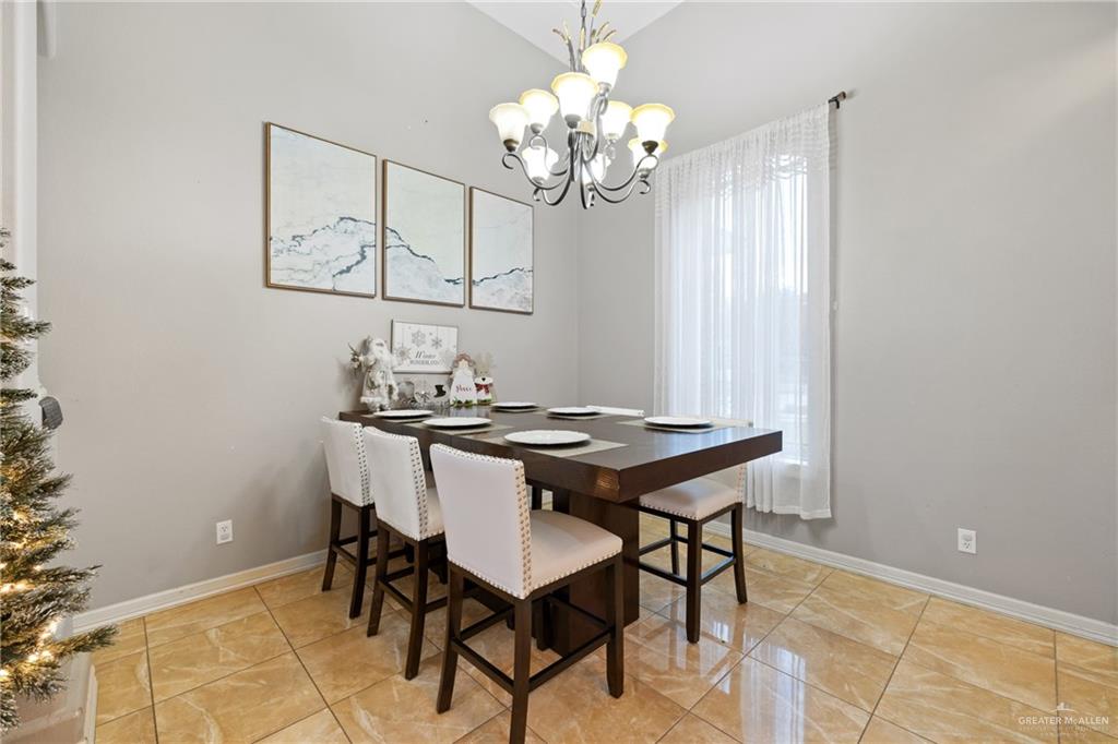 1112 Brenda Lane, San Juan, Texas image 2