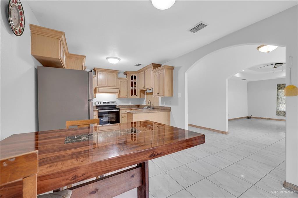 5301 Ingle Road, Edinburg, Texas image 4