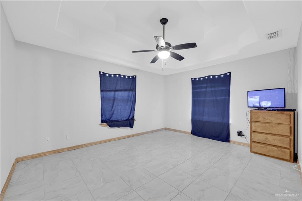 5301 Ingle Road, Edinburg, Texas image 6