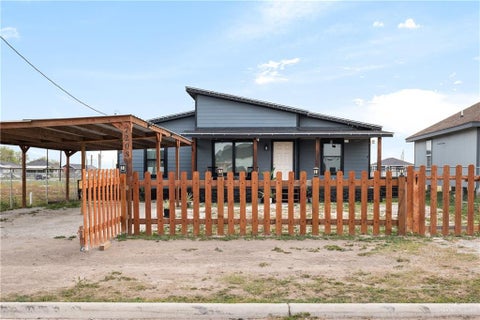 Mobile Home For Sale - 7208 Sigley Drive<br/> Edinburg, TX 78542