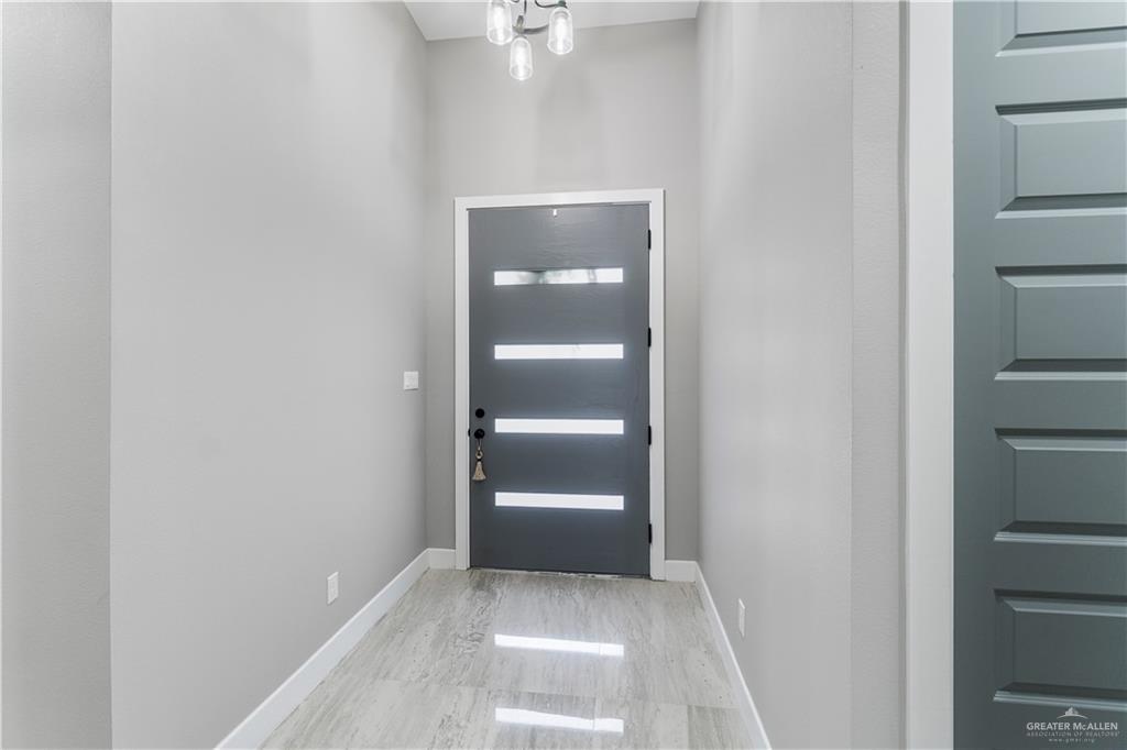 5217 N 42nd Street, McAllen, Texas image 4