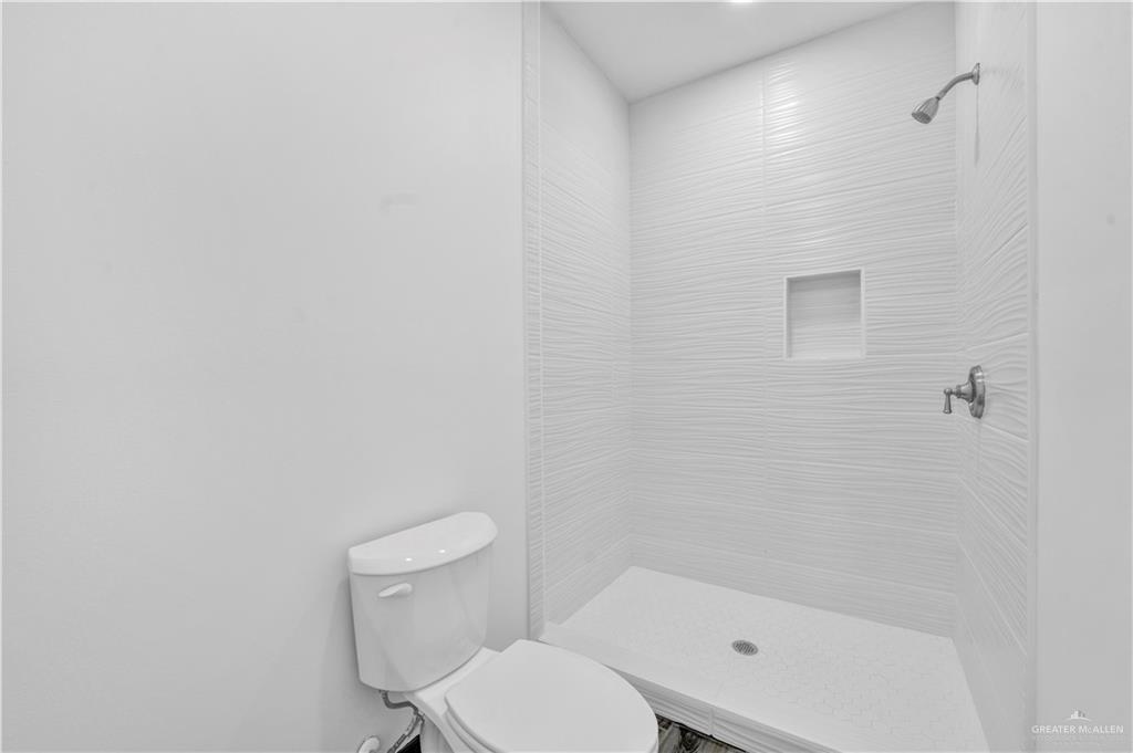 2501 Linva Avenue, McAllen, Texas image 13