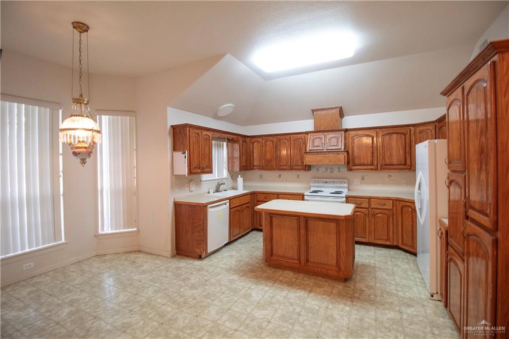 1717 Edward Drive, Edinburg, Texas image 5