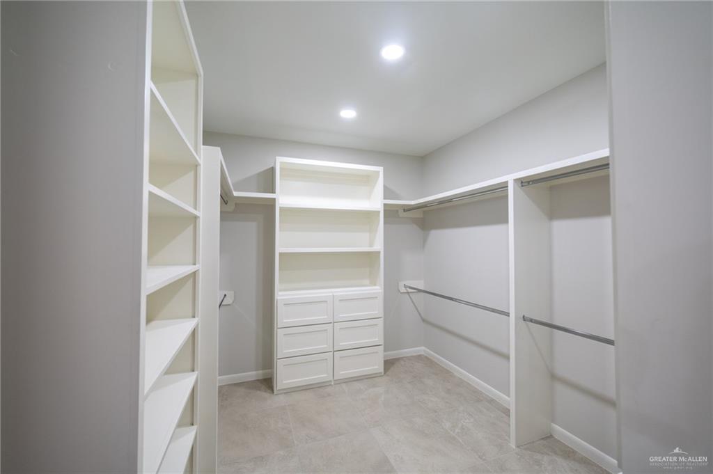 1306 E Danielle Avenue, Pharr, Texas image 14