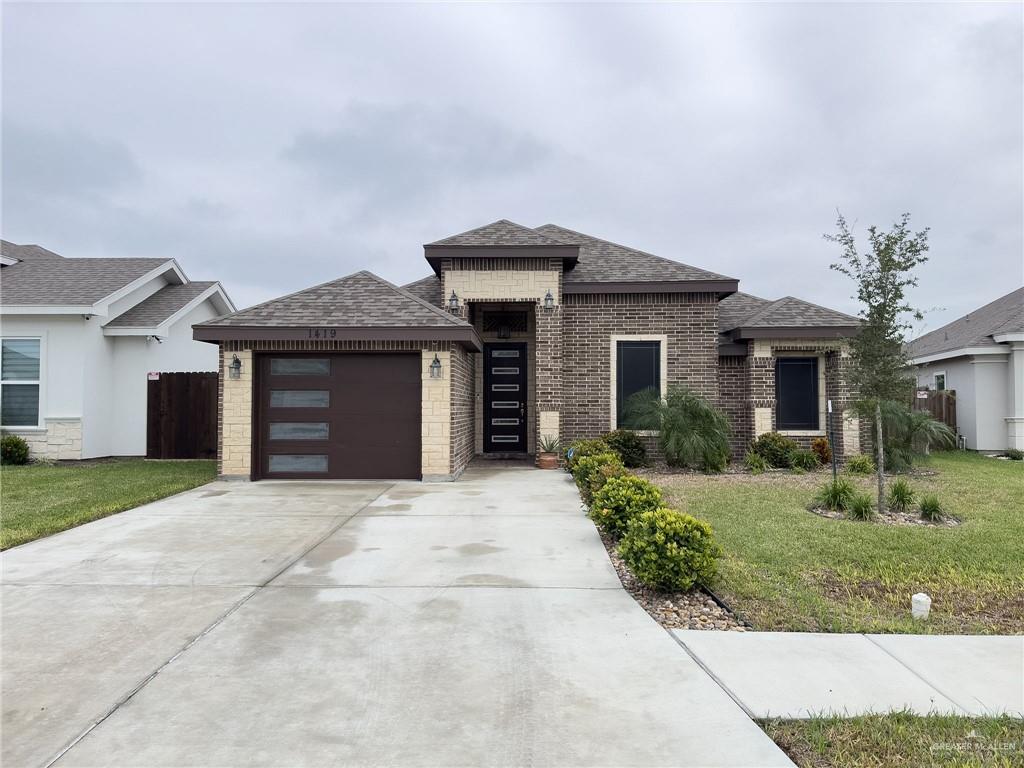 1419 Frente Al Mar Drive, Weslaco, Texas image 1