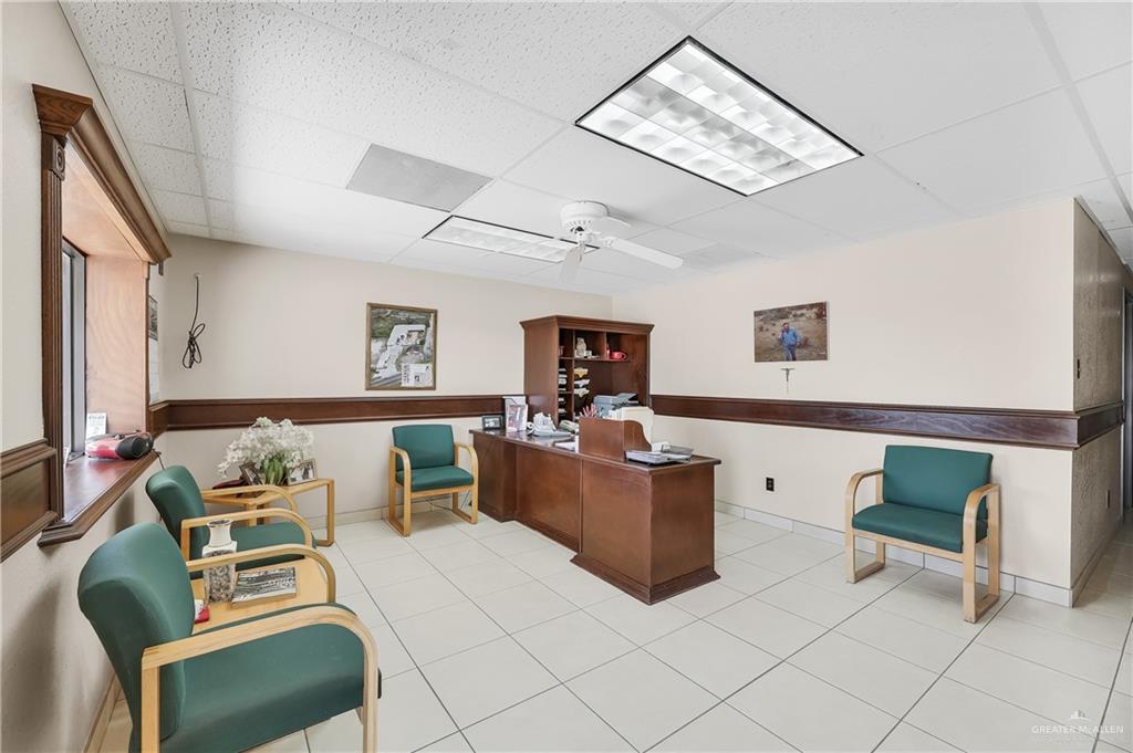 1926 W US Highway 83