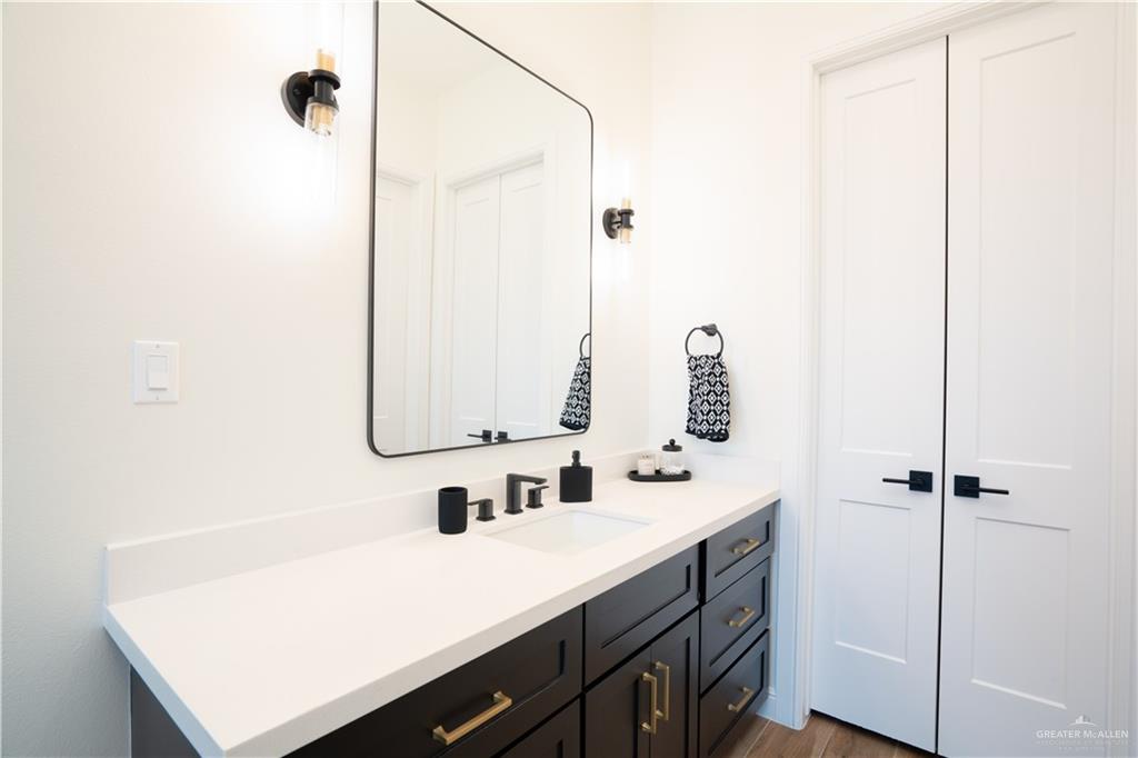 2404 Vanderbilt Avenue, McAllen, Texas image 13