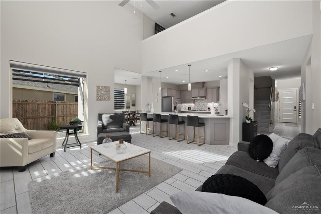 McAllen, Texas 78504, United States, 4 Bedrooms Bedrooms, ,3 BathroomsBathrooms,Residential,Active,31131