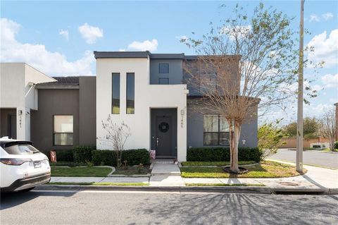 Townhouse For Sale - 1445 Ozark Avenue<br/> McAllen, TX 78504