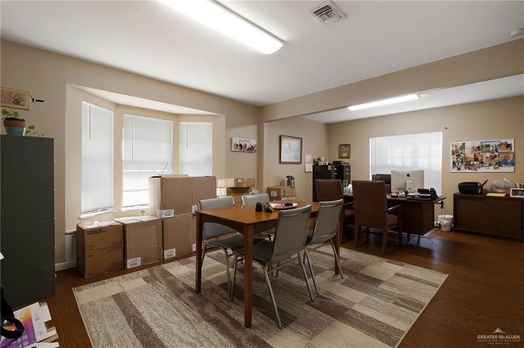 3721 N Veterans Boulevard, Pharr, Texas image 13