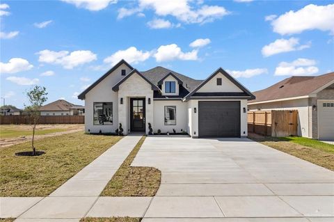 Homes For Sale - 1408 W Dawes Avenue<br/> Alton, TX 78573