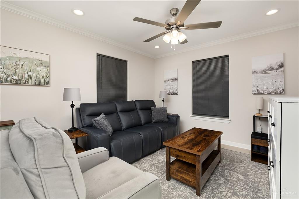 2203 Kingfisher Lane, Mission, Texas image 5