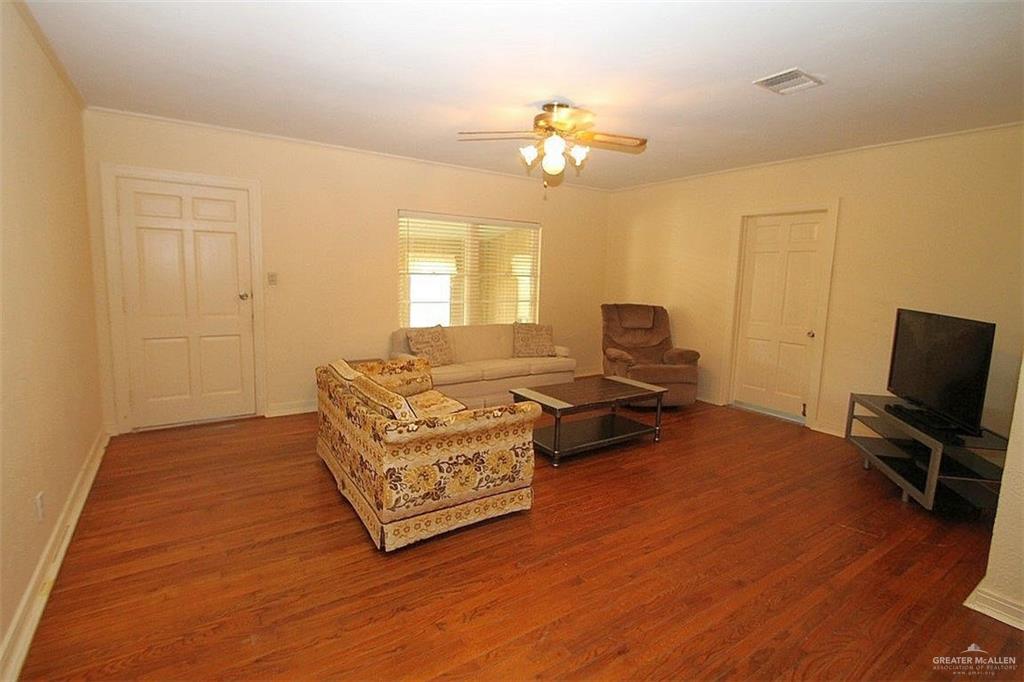 701 3rd Street, Mercedes, Texas image 3