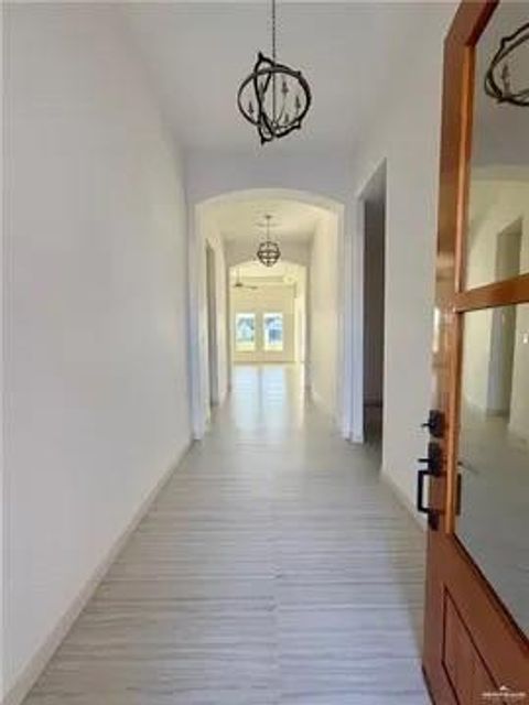 Photo of 809 Trinity Avenue, Edinburg, TX 78541 (MLS # 487736)