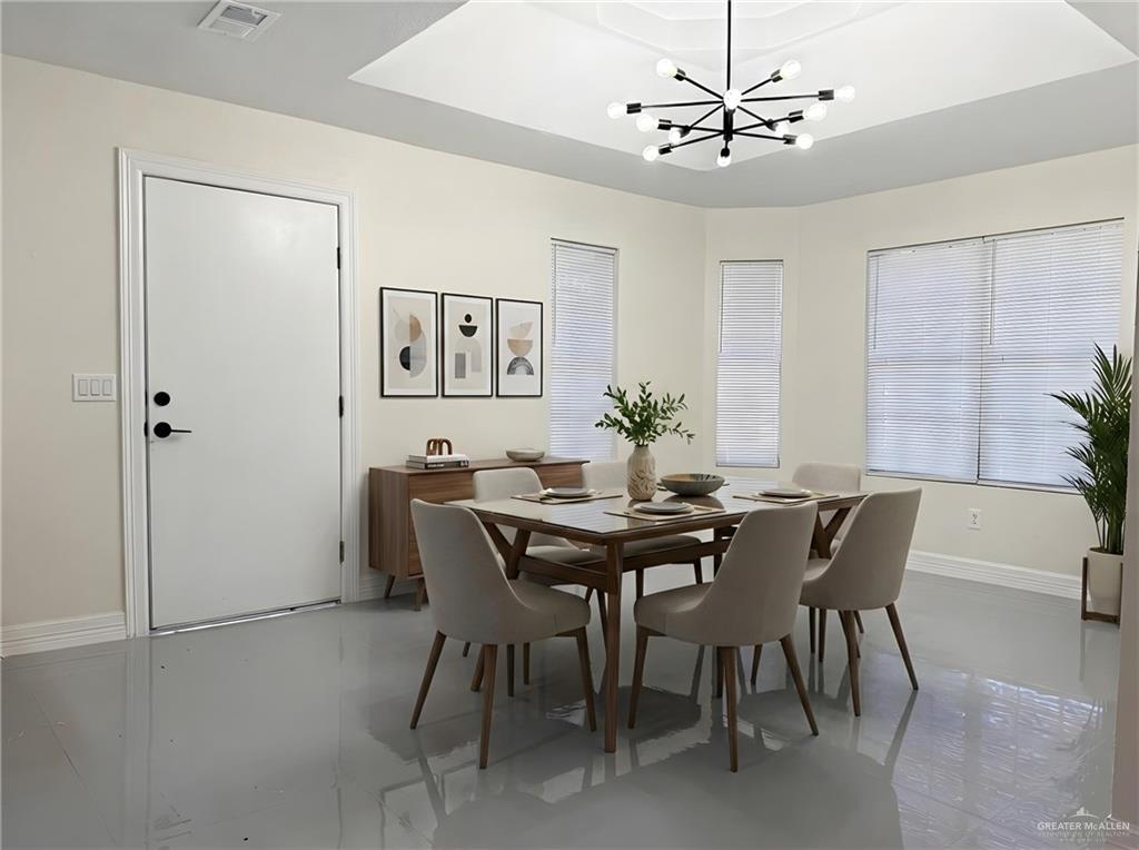 7207 S Mariposa Lane