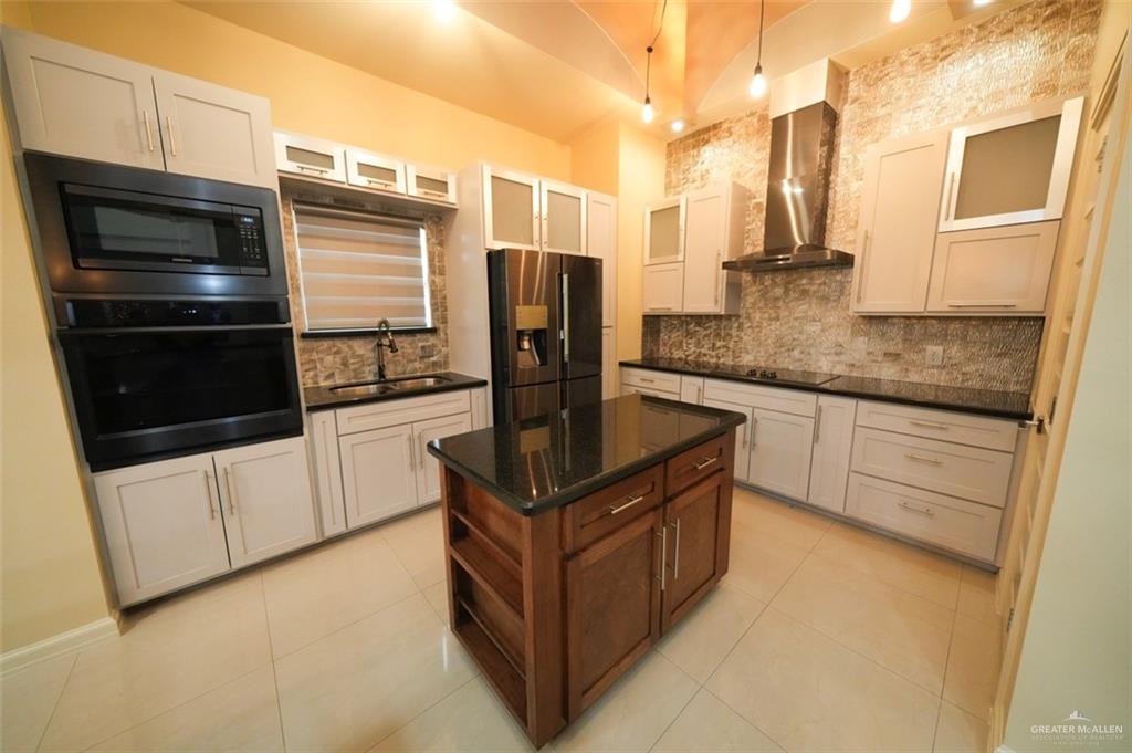 2410 Vancouver Avenue, Edinburg, Texas image 10