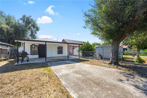 Photo of 1626 Juniper Avenue, McAllen, TX 78501 (MLS # 484135)