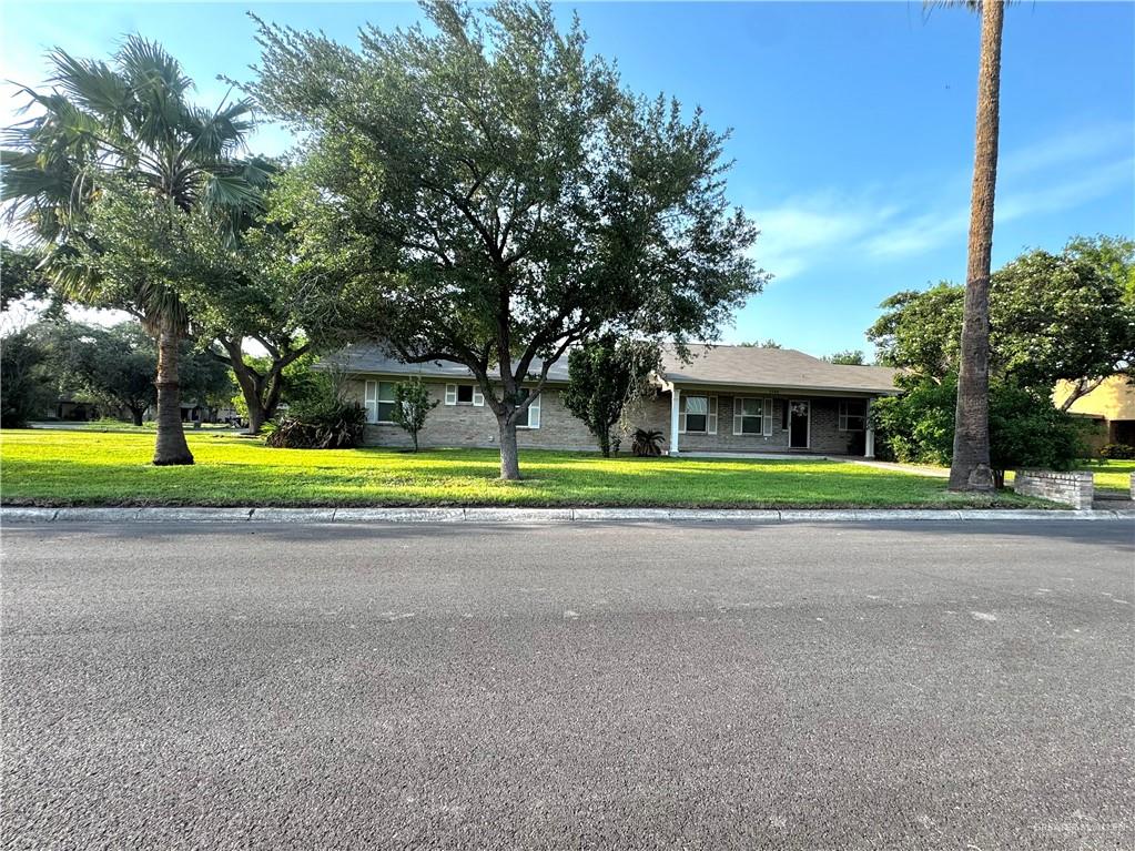 1108 Ash Drive, Weslaco, Texas image 4