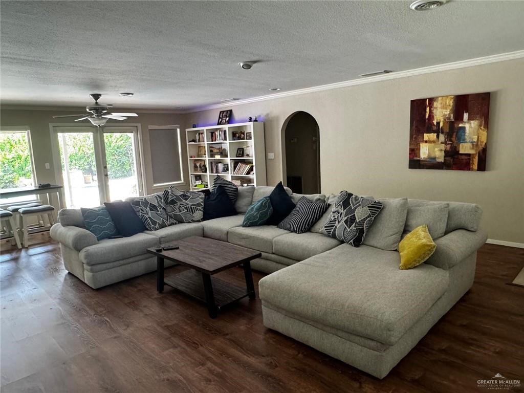 1108 Ash Drive, Weslaco, Texas image 6
