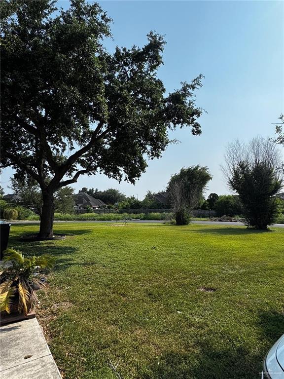1108 Ash Drive, Weslaco, Texas image 26