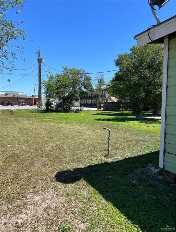 155 N Missouri Avenue, Mercedes, Texas image 4