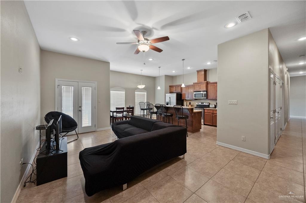 2715 Mimosa Street #9, Mission, Texas image 4