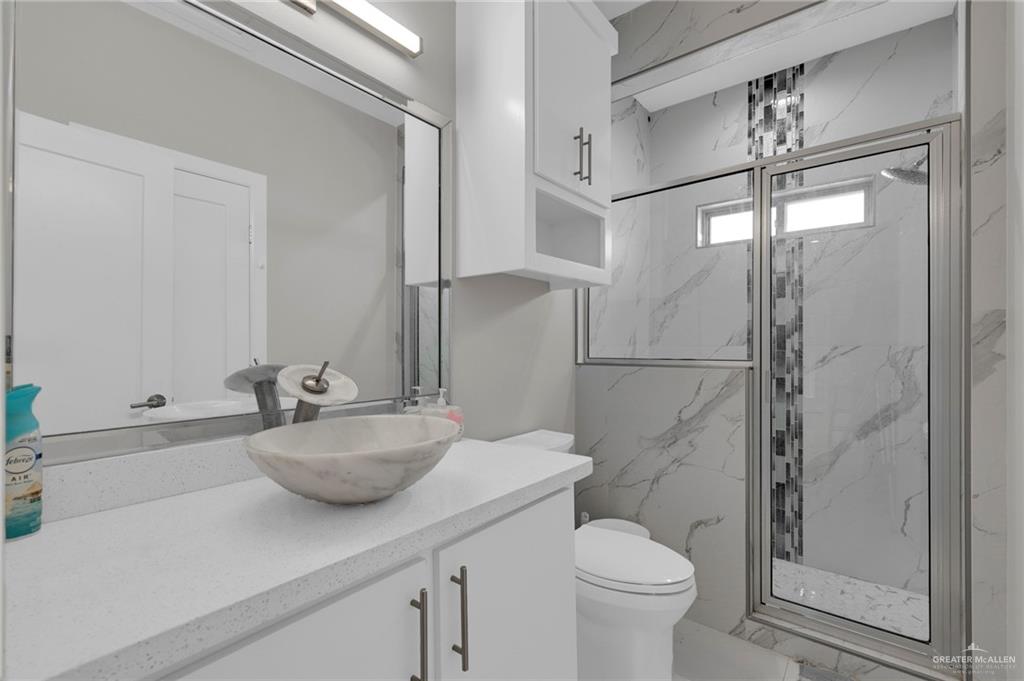 2000 Providence Avenue, McAllen, Texas image 8