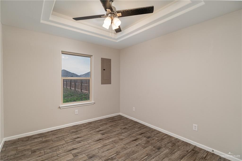 10733 N Sugar Bear Drive, Edinburg, Texas image 8