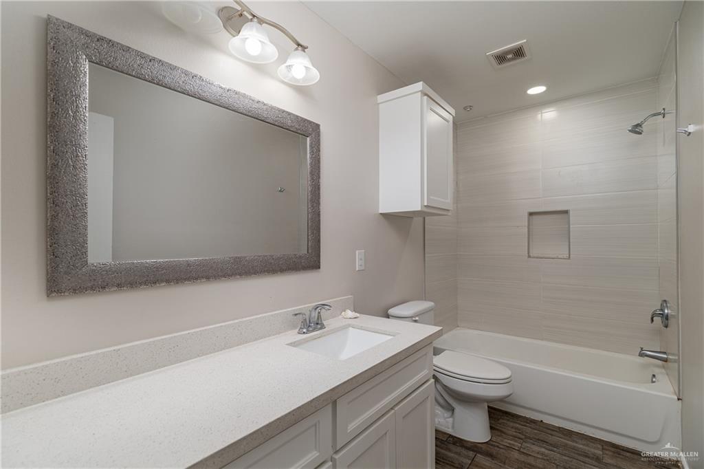 10733 N Sugar Bear Drive, Edinburg, Texas image 7