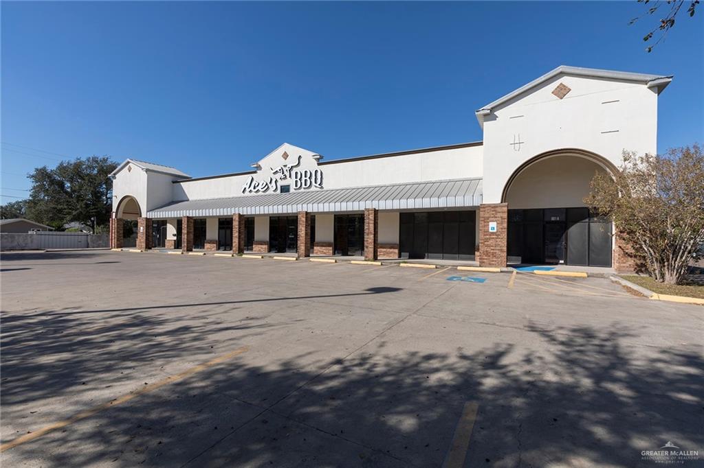 214 W Champion Street W