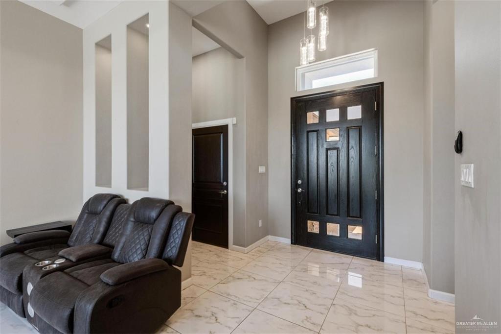 14106 San Francisco Drive, Mercedes, Texas image 2