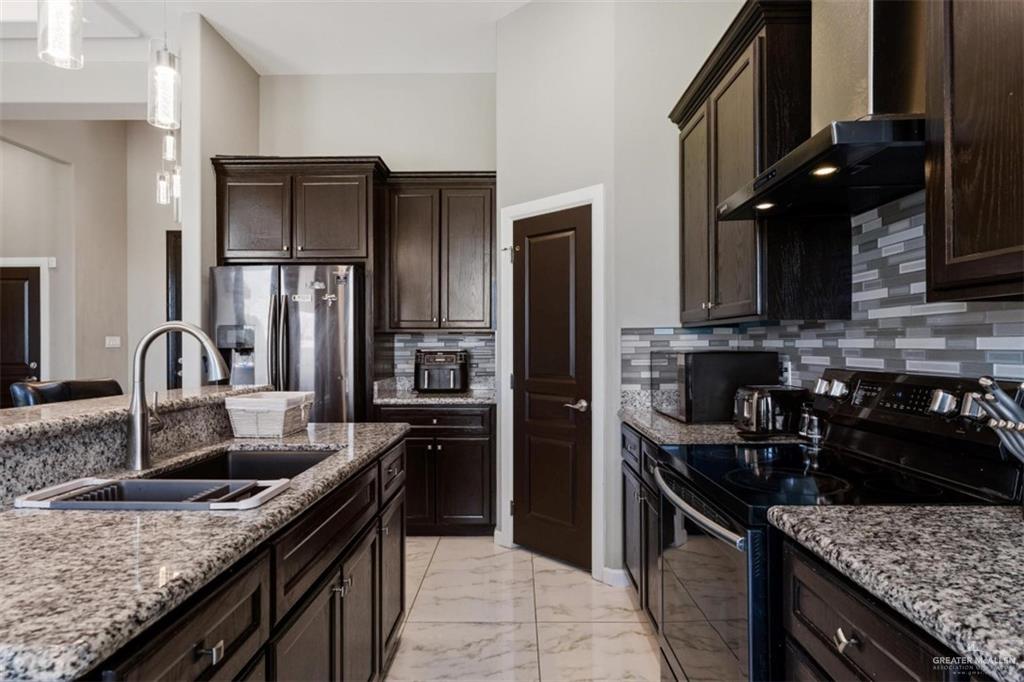 14106 San Francisco Drive, Mercedes, Texas image 7