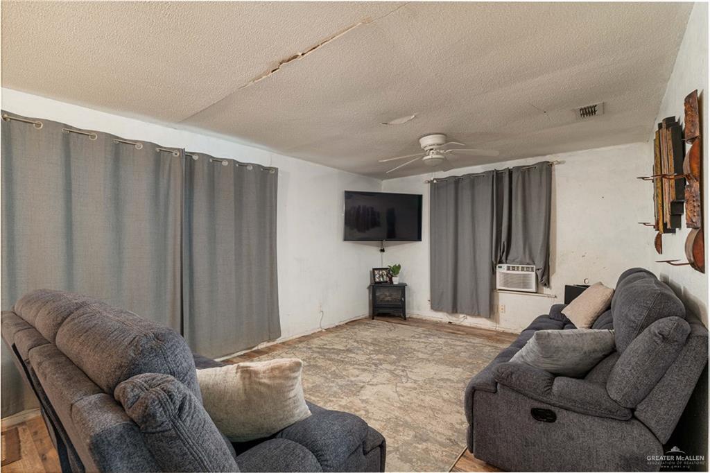 903 E San Antonio Avenue, Pharr, Texas image 3