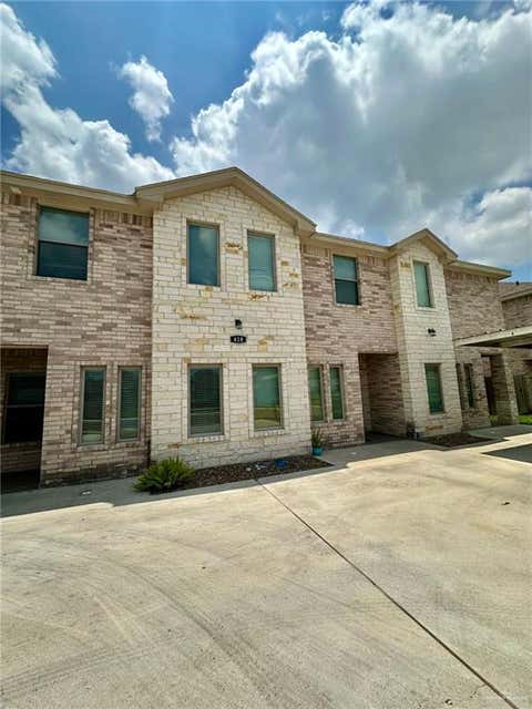 Townhouse For Rent - 418 Newport Avenue #2<br/> Edinburg, TX 78539