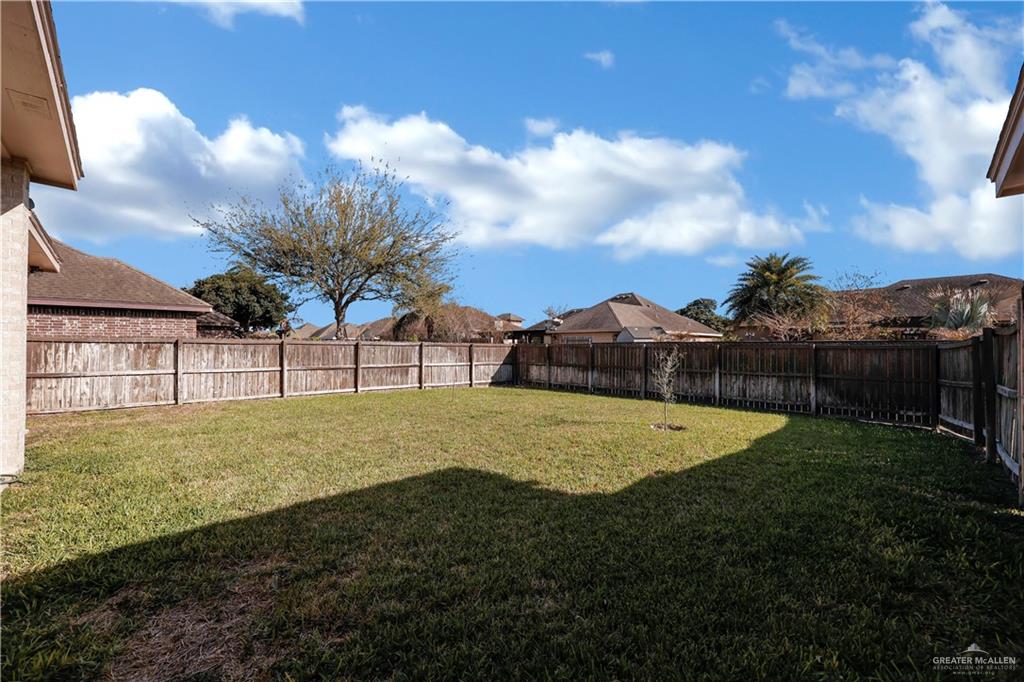 1301 Grosbeak Drive, Pharr, Texas image 18