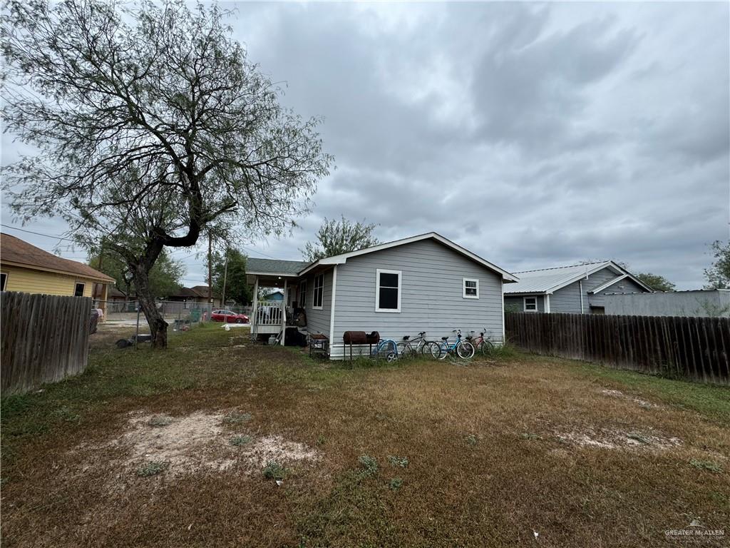 128 E Saint Anne Drive, Pharr, Texas image 4