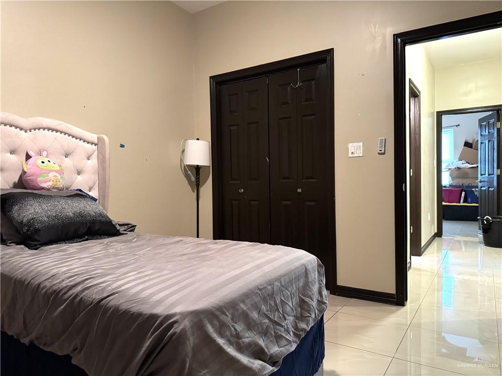 6105 S Mars Lane, Pharr, Texas image 38