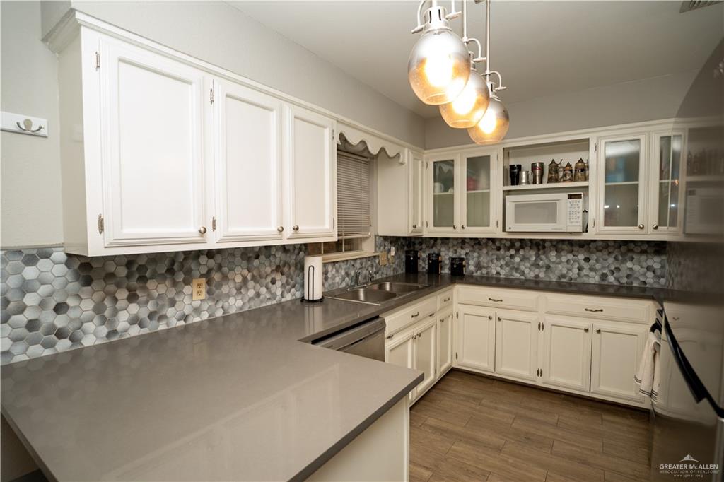 1722 Aries Street, Mission, Texas image 8