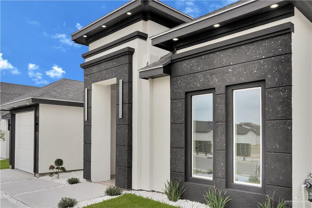 402 N Dakota Drive, San Juan, Texas image 2