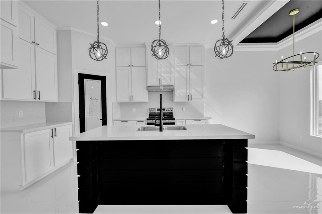 402 N Dakota Drive, San Juan, Texas image 3