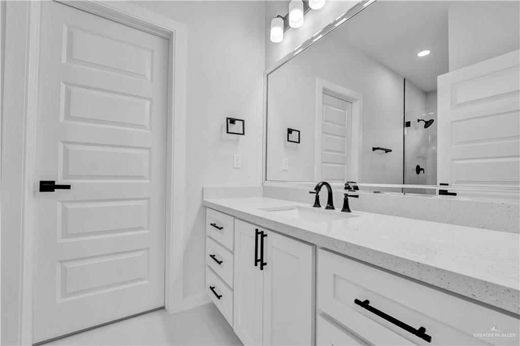 402 N Dakota Drive, San Juan, Texas image 12