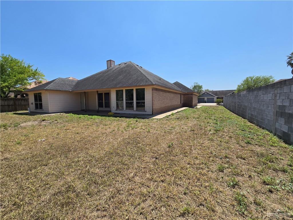348 N Travis Street, Rio Grande City, Texas image 4