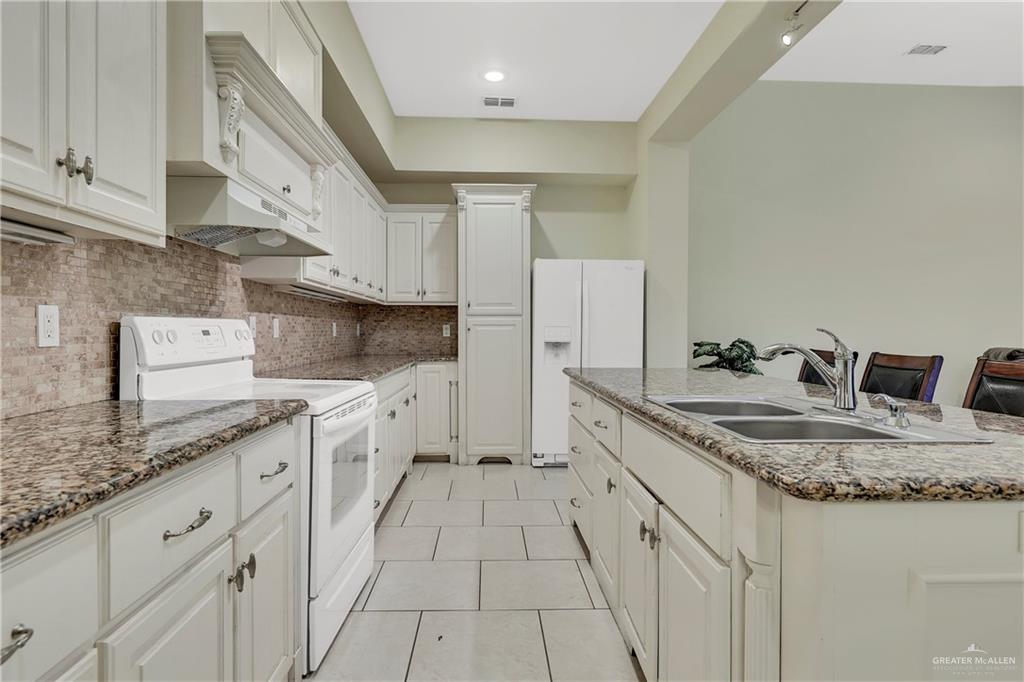 4704 Upas Avenue, McAllen, Texas image 9